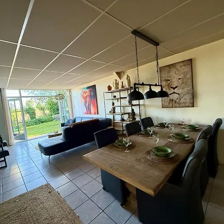 De Binnengouw Incl Hottub Ferienhaus Hoogwoud