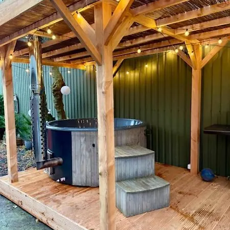 De Binnengouw Incl Hottub