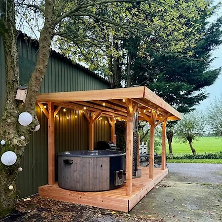 Feriehus De Binnengouw Incl Hottub *