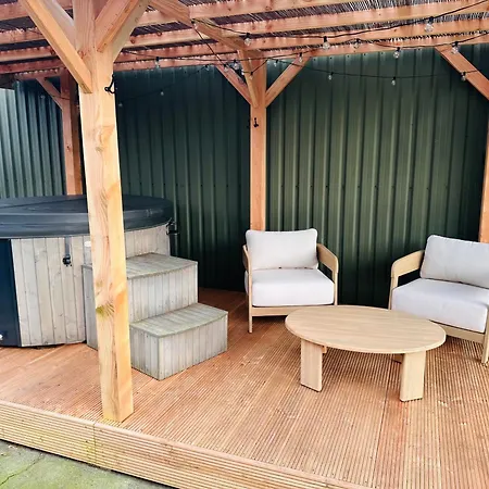De Binnengouw Incl Hottub * Hoogwoud