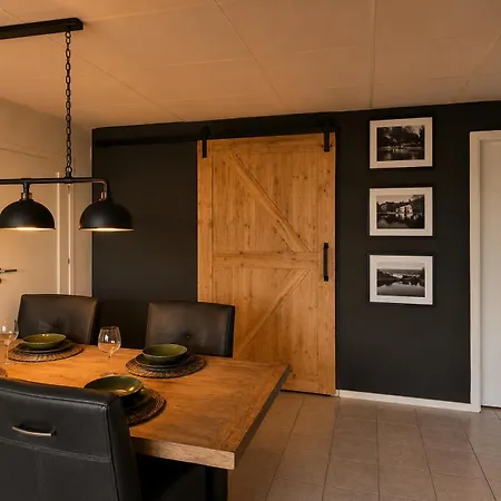 Ferienhaus De Binnengouw Incl Hottub