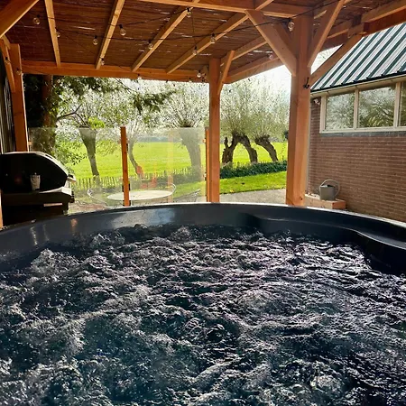 度假居 De Binnengouw Incl Hottub Hoogwoud